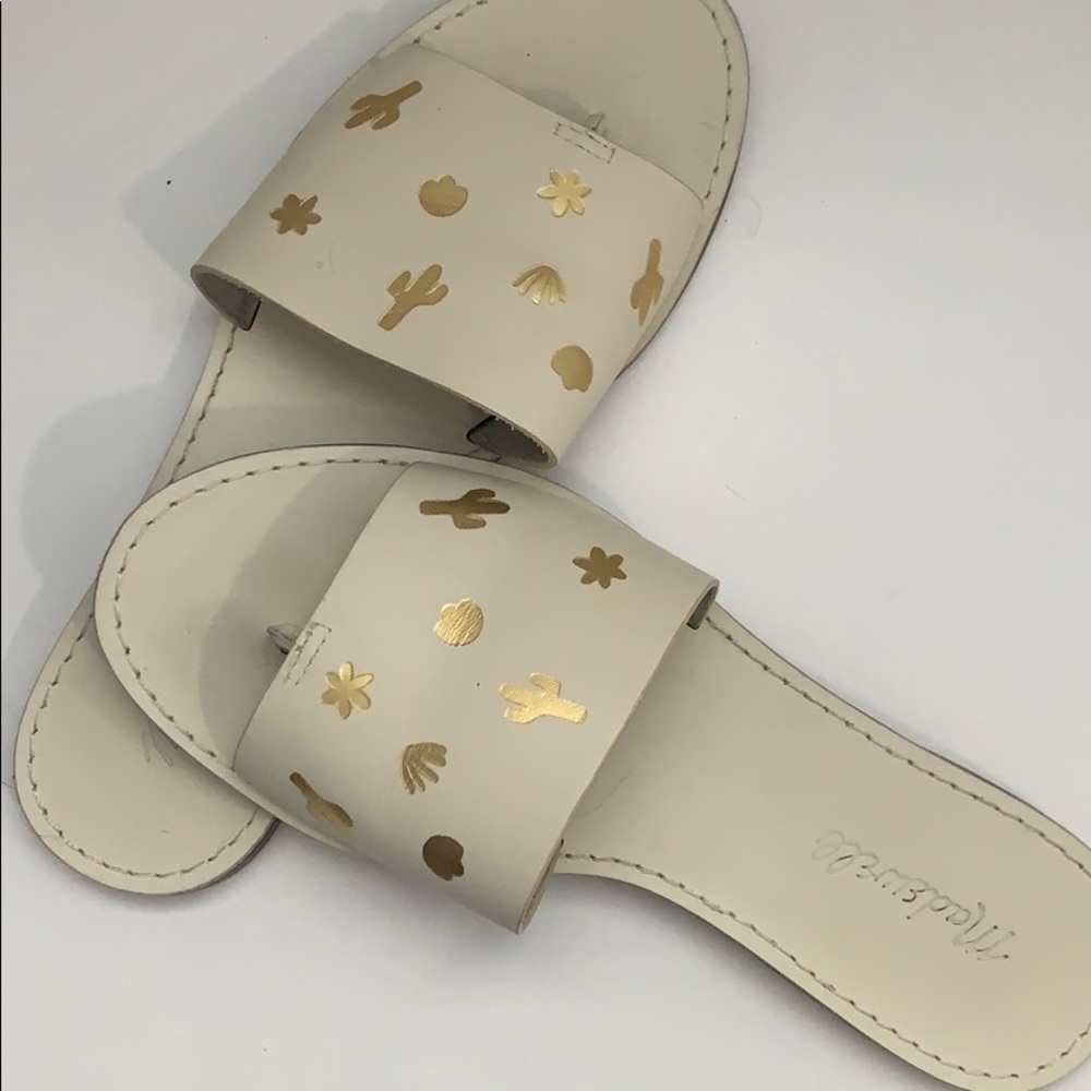 Madewell slide on sandals.